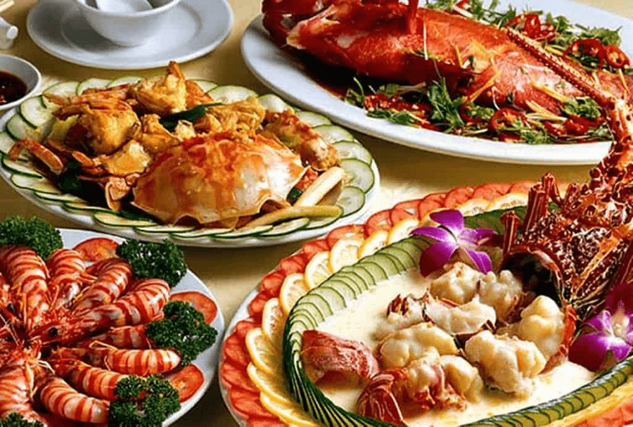 Hải sản - Món ăn ưa thích của du khách khi đến khu ẩm thực Tuần Châu, Hạ Long 